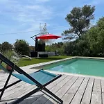 Au Calme Avec Jardin, Piscine Et Terrain Petanque A 5 Min Du Centre 빌라 님