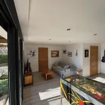 Au Calme Avec Jardin, Piscine Et Terrain Petanque A 5 Min Du Centre Nîmes