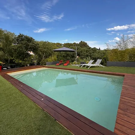 Villa Au Calme Avec Jardin, Piscine Et Terrain Pétanque à 5 Min Du Centre Nîmes