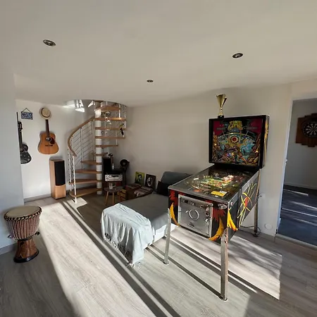 Au Calme Avec Jardin, Piscine Et Terrain Pétanque à 5 Min Du Centre Nîmes