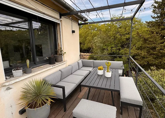 빌라 Au Calme Avec Jardin, Piscine Et Terrain Petanque A 5 Min Du Centre 님