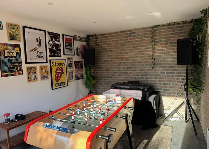 Au Calme Avec Jardin, Piscine Et Terrain Petanque A 5 Min Du Centre *